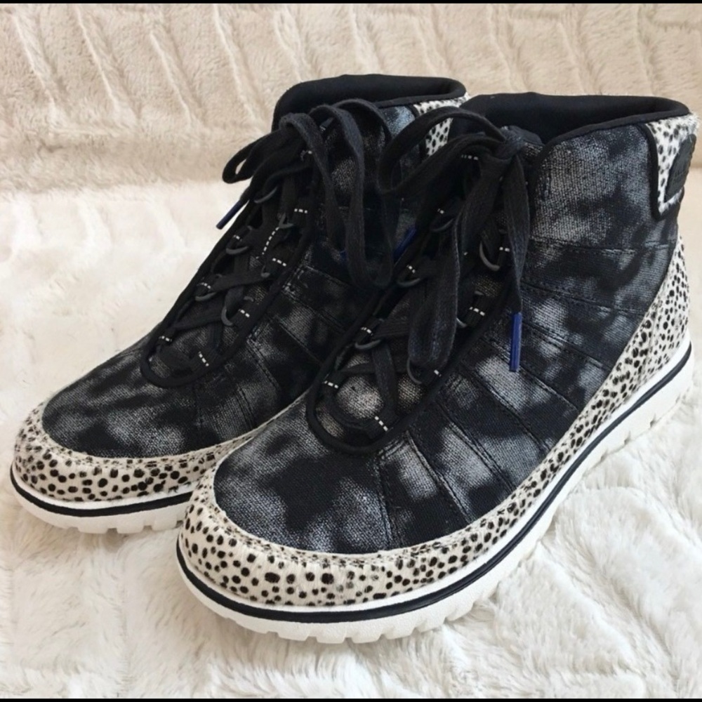 Sorel Polka Dot Cuir Hair Ankle Snow Boots 6.5M